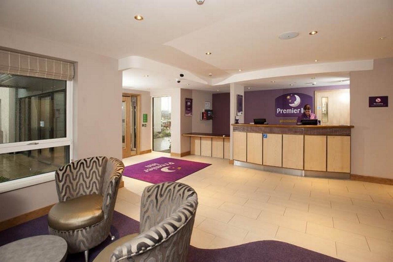 Premier Inn Derry / Londonderry Exteriör bild