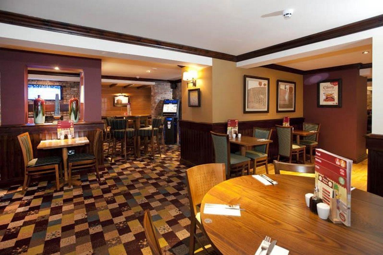 Premier Inn Derry / Londonderry Exteriör bild