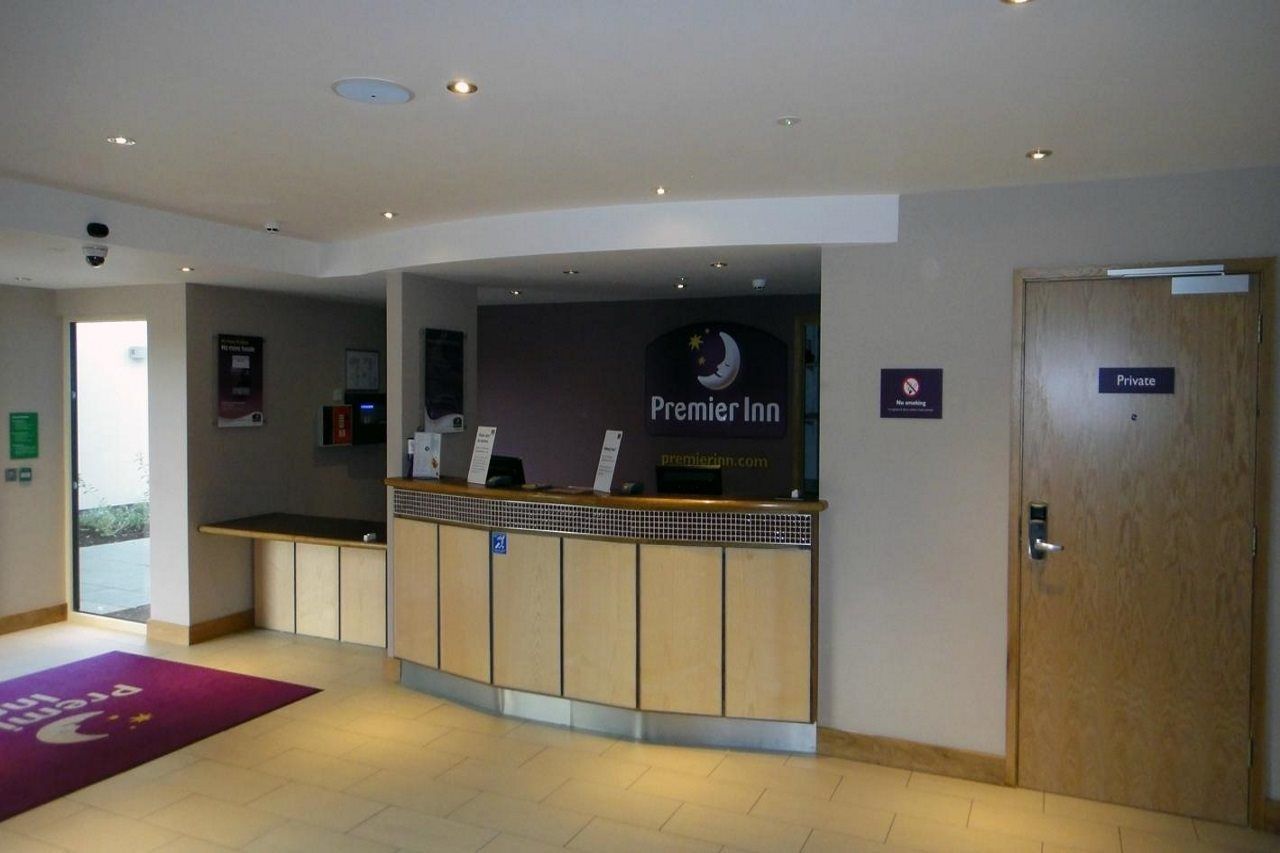 Premier Inn Derry / Londonderry Exteriör bild