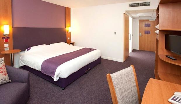 Premier Inn Derry / Londonderry Exteriör bild